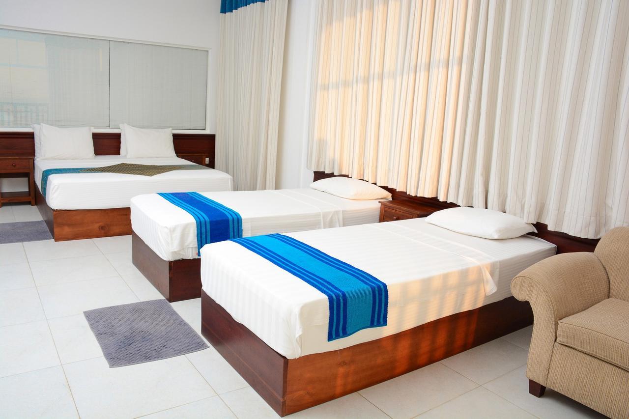 Ranmal Beach Hotel Hikkaduwa Camera foto