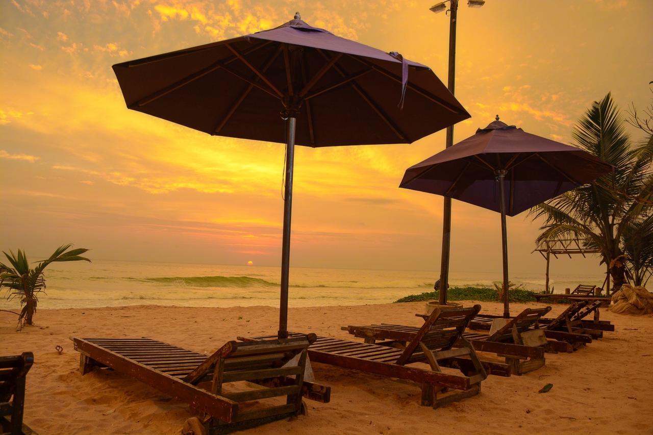 Ranmal Beach Hotel Hikkaduwa Esterno foto