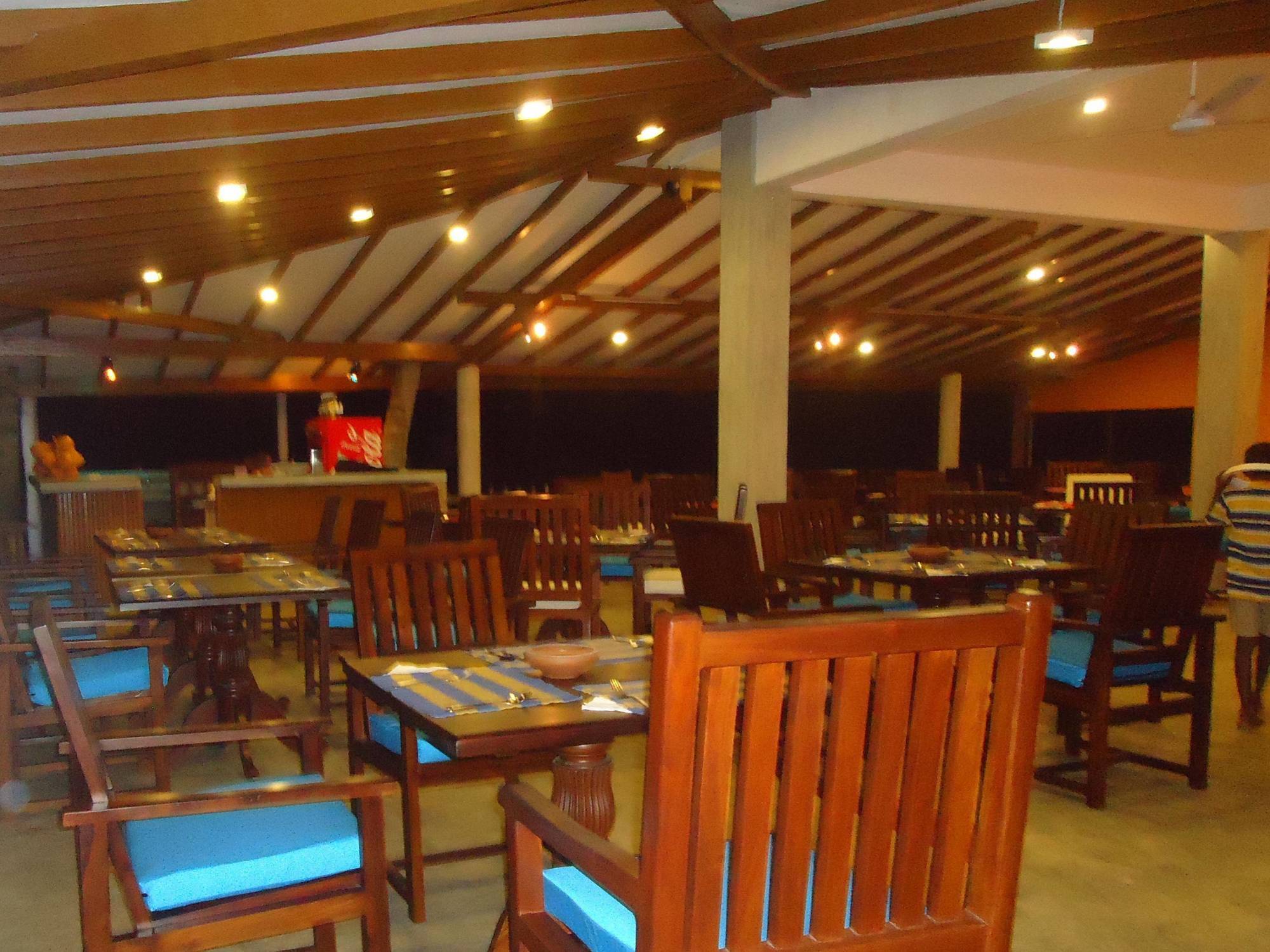 Ranmal Beach Hotel Hikkaduwa Esterno foto